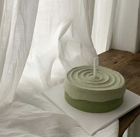 Minimalist Cake, Matcha Cake, Korean Cake, Green Cake, Mini Cakes Birthday, Pretty Dessert, One Home, Simple Birthday Cake, Pretty Birthday Cakes