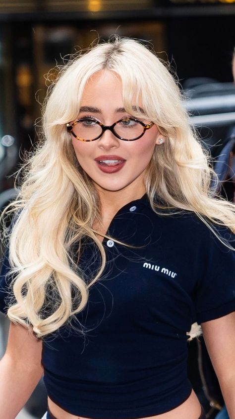 Fake Glasses Outfit, Eyeglasses Inspo Aesthetic, Miumiu Glasses Frames, 2024 Glasses Trends For Women, Eyeglasses Trend 2024, Women’s Eyeglasses Frames 2024, Eyewear 2024 Trend Women, Statement Glasses Frames, Eyeglasses 2024 Trend Women