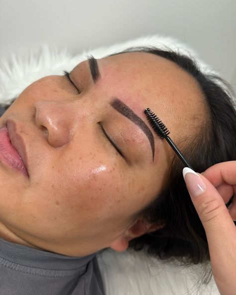 A touch-up set I did that I’m in love with😮‍💨🤍 What are powder ombré brows? Powder ombré brows are a semi-permanent cosmetic tattoo technique that creates a soft, gradient effect, mimicking the look of naturally filled-in eyebrows This method offers a flawless, defined shape with a subtle, powdery finish that lasts for years🫧 Are you seeking a low-maintenance yet polished look?! Powder ombré brows provide a natural appearance that enhances your facial features while requiring minimal touch... Powder Ombre Eyebrows, Tattooed Eyebrows, Ombre Powder Brows, Ombre Brows, Ombre Eyebrows, Powder Brows, Soft Gradient, Tattoo Techniques, Filling In Eyebrows