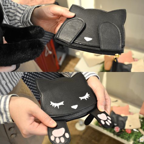 The ridiculously cute (!!) Peek-a-Boo Pooh-chan Pouch will make its debut on TOM this month. Diy En Cuir, Otaku Mode, Animal Bag, New Bags, Tokyo Otaku Mode, Cat Fashion, Cat Bag, Cat Accessories, J Fashion