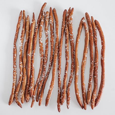 osiatynska / Hard Pretzels Hard Sourdough Pretzel Crackers, Sourdough Discard Pretzels No Yeast, Hard Pretzels Recipe, Pretzel Sticks Recipe, Sourdough Discard Soft Pretzels, German Soft Pretzel Sticks, Sourdough Hard Pretzel Recipe, Hard Pretzels, Sourdough Pretzel Recipe