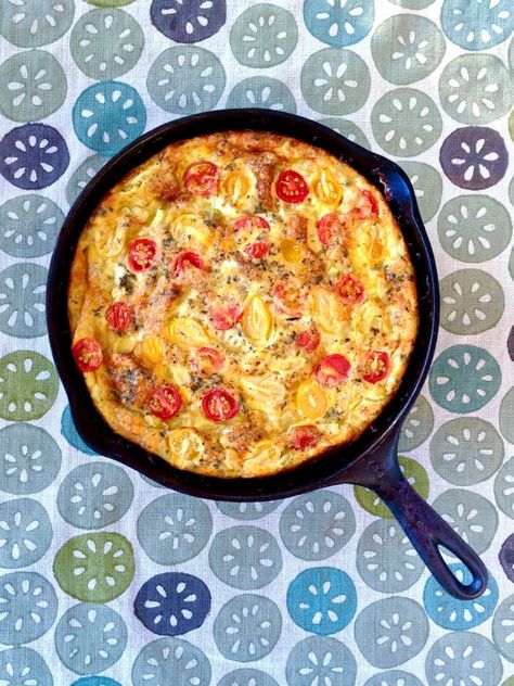 Fritatta Recipe, Onion Frittata, Tomato Frittata, Cherry Tomato Recipes, Csa Recipes, Bacon Tomato, Frittata Recipes, Caramelized Onion, Cherry Tomato