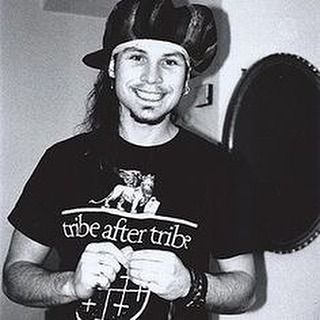 Mookie Blaylock, Jeff Ament, Goofy Smile, Pearl Jam Eddie Vedder, Silly Hats, Grunge Guys, Zoo Wee Mama, Eddie Vedder, Alice In Chains