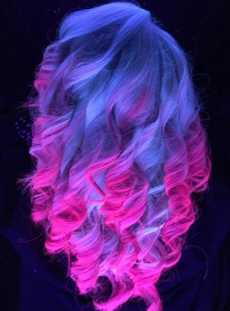 Electric glow in the dark purple pink ombre dyed hair color @vpfashion Ombre Dyed Hair, Glow In The Dark Hair, Neon Hair Color, Dark Hair Dye, Sunset Hair, Glow Hair, Purple Ombre Hair, Best Hair Dye, Work Hair