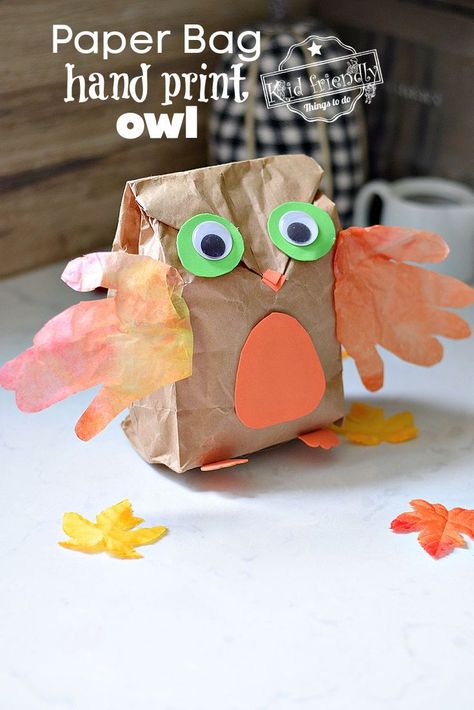 Paper Bag Owl, Easy To Make Crafts, Arctic Animals Crafts, Water Bottle Flowers, Water Bottle Crafts, Owl Craft, Fall Owl, Paper Bag Crafts, Paper Owls