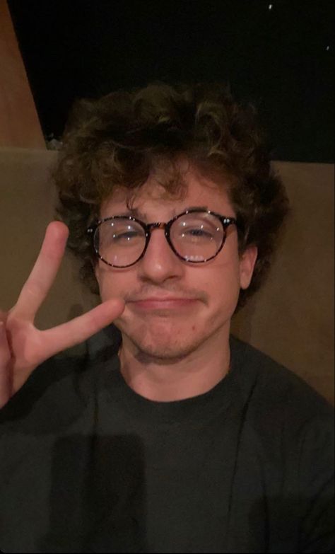 10/6/20 Charlie Puth Instagram, Charlie Puth Music, Music Genius, Wifey Material, Charlie Puth, Girl Tips, Nerd Alert, Bts Funny Videos, Charming Charlie