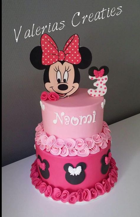 Minnie Cakes, Mickey And Minnie Cake, Minnie Mouse Birthday Party Decorations, Minnie Mouse First Birthday, Minnie Mouse Birthday Cakes, Mickey Cakes, Bolo Minnie, Minnie Mouse 1st Birthday, Minnie Birthday Party