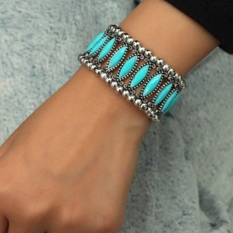 Trendy And Chic Silver Turquoise Stretch Bracelet - Alloy - Faux Turquoise Smoke And Pet Free Home Turquoise Jewelry Western, Dream Bracelet, Tiffany Earrings, Spring Bracelet, Amazonite Bracelet, Glass Bangles, Swarovski Bracelet, Bead Loom Bracelets, Crystal Beads Bracelet