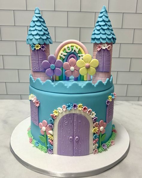 🏰 If you don't have this cake do you even princess?

#princesscake #kupcakekitchen #wantcake #princessparty #princesspartyideas #princessbirthday #princessbirthdayparty #princessbirthdaycake #princesstheme #princessthemeparty #princesscastlecake #birthdaycakeideas #birthdayideas #birthdaypartyideas #birthdayinspiration #birthdayideasforgirls #designercakes #customcakes #3dcakes #beautifulcakes #amazingcakes #birthdaycakesforgirls #birthdaycakeforgirls #santaclarita #santaclaritavalley Castle Cakes For Girls Birthday, Princess Castle Birthday Cake, Cakes For Girls Birthday, Castle Cakes, Castle Birthday Cakes, Cakes For Girls, Castle Birthday, Princess Castle Cake, Princess Cakes