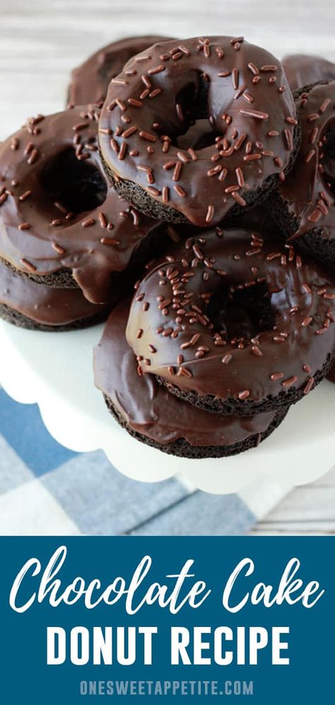 Cream Donut Recipe, Sour Cream Donut, Gluten Recipes, Donuts Chocolate, Cake Donuts Recipe, Chocolate Doughnuts, Homemade Donuts Recipe, Easy Donuts, Baked Donut Recipes