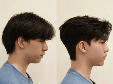 Medium Short Hair Men, Fesyen Rambut Lelaki, Man's Hairstyle, Korean Haircut Men, Hair Tips For Men, Mens Haircuts Straight Hair, Two Block Haircut, Stil Masculin, Asian Man Haircut