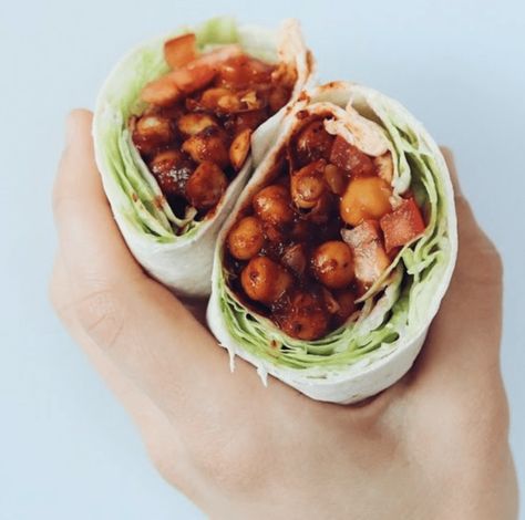 Bbq Chickpea Wraps, Chickpeas Sandwich, Cheap Healthy Meal Plan, Chickpea Wrap, Tofu Kebab, Bbq Mushrooms, Vegan Bbq Sauce, Bbq Chickpeas, Veg Meals