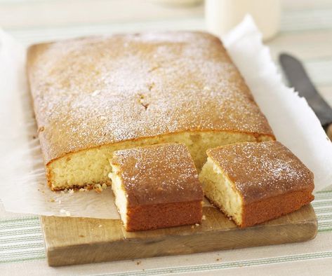 Greek yoghurt has less moisture than ordinary yoghurt, giving this lovely cake a firmer texture. Yoghurt Cake Recipe, Greek Yogurt Recipes Dessert, Yogurt Dessert Recipes, Greek Yogurt Dessert, Greek Yogurt Cake, Greek Recipes Dessert, Yogurt Dessert, Spiced Fruit, Lovely Cake