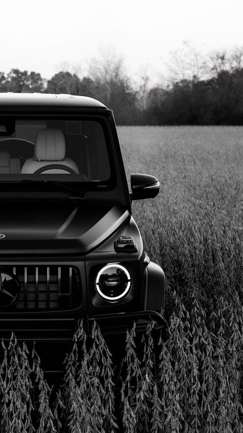 mercedes g wagon black G Wagon Amg, Black G Wagon, Cars Old, 70s Muscle Cars, Mercedes Wallpaper, Mercedes G63, مرسيدس بنز, Dream Cars Mercedes, Mercedes G Wagon