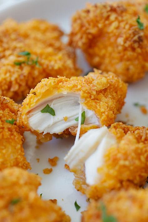 Tortilla Chip-crusted Chicken Bites - coated with crispy tortilla chips and baked to perfection. 10 minutes active time and dinner is ready! | rasamalaysia.com Papan Menu, Tortilla Chip, Recipe Notebook, Chicken And Chips, Tailgating Recipes, Burger Bar, Crusted Chicken, Ayam Goreng, Chicken Bites