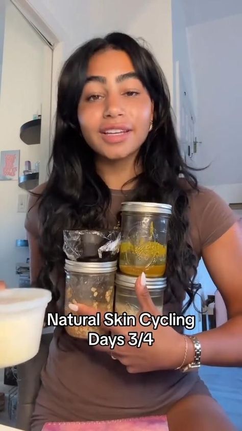 Natural Skin Cycling Days 3/4 How To Glow Up In 4 Days, Skin Cycling Routine, At Home Skin Care, All Natural Skin Care Routine, Skin Care Procedures, Skin Cycling, Natural Skincare Routine, Facial Routine Skincare, Skincare Ideas