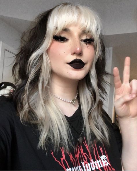 Two Color Hair With Bangs, Cow Hair Dye, Color Melt With Bangs, Edgy Blonde And Brown Hair, White Hair Money Piece, Platinum Bangs With Black Hair, Alt Black And White Hair, Blonde Section In Black Hair, Brown And Blonde Hair Alternative