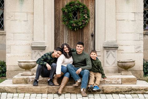 hartwood acres mansion family photos, extended family photos pittsburgh, pittsburgh family photographer, cranberry township photographer, zelienople photographer, what to wear for family photos Joanna Gaines Family, Eldest Sibling, Hartwood Acres, Extended Family Pictures, Extended Family Session, Fall Family Outfits, Extended Family Photos, Southern Mansions, Old Mansion