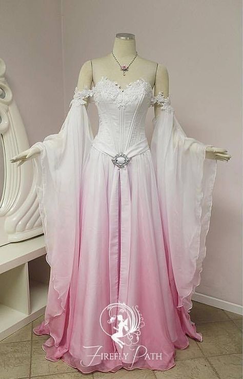 Istoria Modei, Elf Dress, Kraf Diy, Idee Cosplay, Old Fashion Dresses, Fantasy Dresses, Fantasy Gowns, Medieval Dress, Fairytale Dress