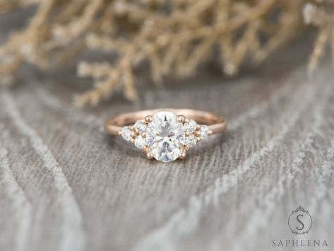 1.0 Ct Oval Diamond Engagement Ring Cluster Lab-grown Diamond - Etsy Round Cluster Engagement Ring, Oval Cut Moissanite Engagement Ring, Wedding Ring Unique, Gold Promise Ring, Missouri Wedding, Engagement Ring Oval, Ring Cluster, Oval Diamond Engagement, Gold Promise Rings