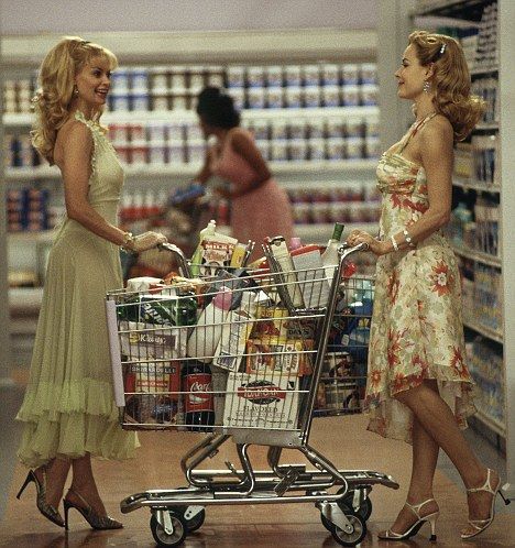 Perfect: New York's Park Slope is said to be filled with unwaveringly perky women, like Faith Hill (left) and Nicole Kidman (right) in the The Stepford Wives The Stepford Wives, Yummy Mummies, Stepford Wives, 50s Housewife, Stepford Wife, Vintage Housewife, Park Slope, Faith Hill, Wife Life