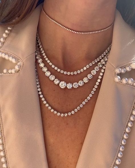 Stephanie Gottlieb on Instagram: "Golden Globe goals 🏆 Hoping to see some major jewels on the red carpet tonight! 💎" Stephanie Gottlieb, Red Carpet Jewelry, January 7, Golden Globe, On The Red Carpet, Golden Globes, Jewelry Inspo, The Red Carpet, Red Carpet