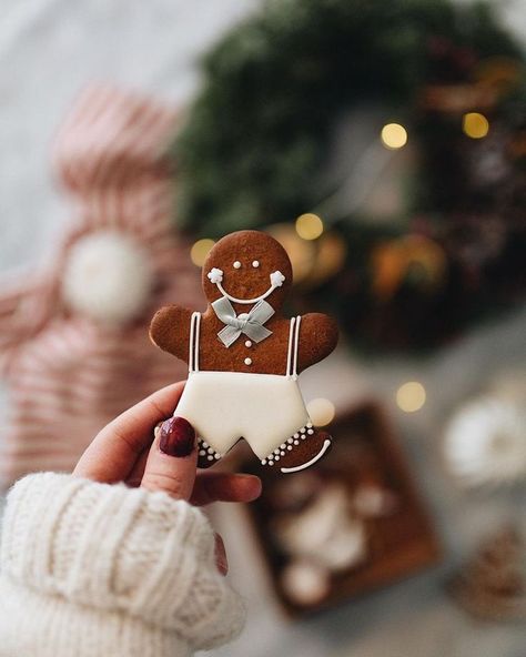 Christmas Food Photography, Joulun Aika, Christmas Collage, Christmas Feeling, Christmas Inspo, Christmas Mood, Christmas Tree Decoration, Christmas Gingerbread, Christmas Love