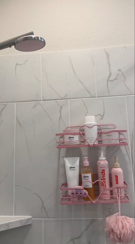 Aesthetic Shower Shelves, Bathroom Shelf Aesthetic, Clean Girl Bathroom Ideas, Shower Shelves Aesthetic, Bathroom Aesthetic Pink, Girly Aesthetic Room, Grey And Pink Bedroom, Pink And Grey Bathroom, Girly Bathroom Ideas