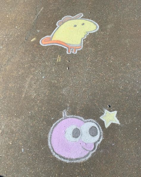 all my smingl frides (and gwimbly) chalk art thsi week #smilingfriends #gwimbly #gwimblygame Smiling Friends Aesthetic, Smiling Friends Gwimbly, Best Friend Art, Laugh Cartoon, Smiling People, Smiling Friends, Sidewalk Chalk Art, Happy Guy, Friends Moments