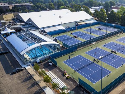 https://openaire.com/markets/health-sports-clubs/  Private Health & Sports Clubs stand to benefit tremendously from OpenAire retractable roofs structures and operable skylights. Sports Training Facility, Sports Facility Architecture, Swimming Pool Enclosures, Indoor Tennis, School Building Design, Racquet Club, Retractable Roof, Sport Hall, Sports Complex