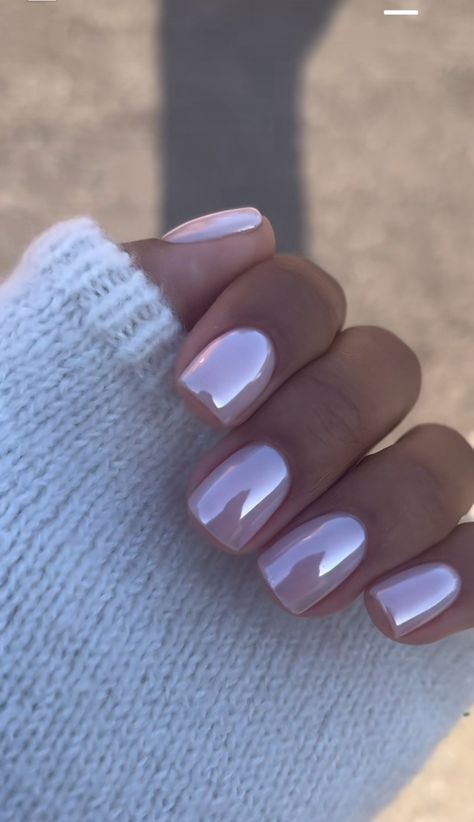 Simple Natural Gel Nails, Fun Professional Nails, Biab Natural Nails, Neutral Oval Nails, Simple Chrome Nails, Short Sns, Mitzvah Dresses, Nail Glam, Vday Nails