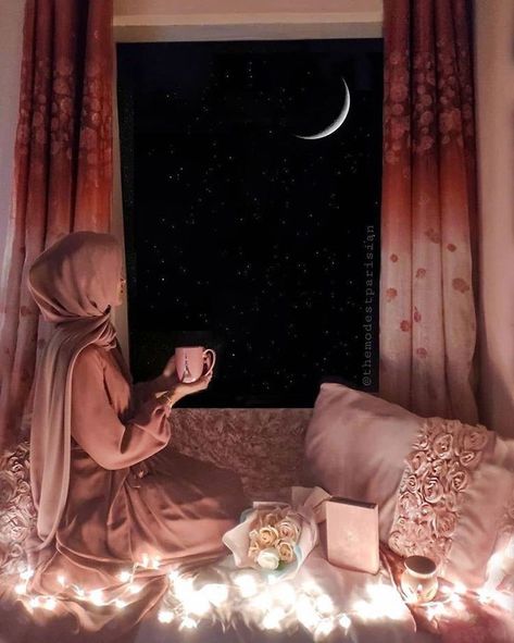 Image uploaded by malekiyed2222a. Find images and videos about islam, hijab and muslim on We Heart It - the app to get lost in what you love. Ramadan Dp, Ramzan Kareem, Decoraciones Ramadan, La Mecca, Fesyen Islam, Ramadan Images, Stile Hijab, Islamic Cartoon, Muslim Pictures