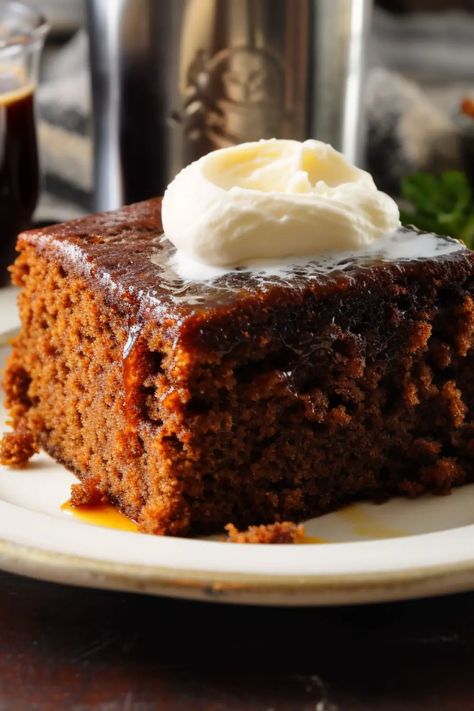 Old Fashioned Molasses Cake Recipe Old Fashioned Cake Recipes, Molasses Cake, Molasses Bread, Molasses Recipes, Gingerbread Cake Recipe, Toffee Cake, Pierogi Recipe, Fall Cake, Cake Mug