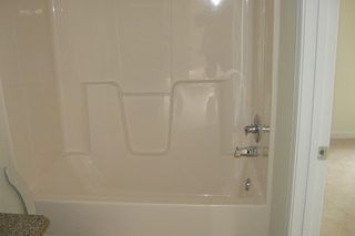 How to Paint Over a Fiberglass Shower Surround | eHow Fiberglass Shower Stalls, Reglaze Bathtub, Painting Bathtub, Tub Remodel, Refinish Bathtub, Shower Inserts, Fiberglass Shower, Painting Shower, Bathtub Remodel