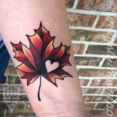 Fall Halloween Tattoo Ideas, Fall Leave Tattoos, Leaves Tattoo Drawing, Thanksgiving Tattoo Ideas, Fall Tattoos For Women, Laurel Leaves Tattoo, Maple Leaves Tattoo, Fall Leaf Tattoo, Fall Inspired Tattoos