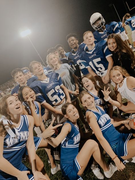 Cheer Football Pictures, Highschool Cheer Aesthetic, Cheer Motivation, Cheer Vibes, Highschool Cheer, Tcu Cheerleaders, Cheer Goals, Cheer Season, Hs Football