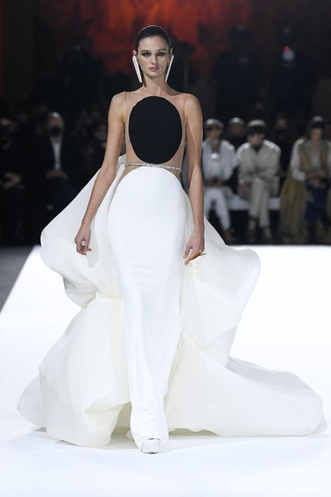 2022 Couture, Elie Saab Couture, Stephane Rolland, Fairy Fashion, Spring Summer 2022, Couture Week, Fashion Weeks, Couture Gowns, Summer 2022