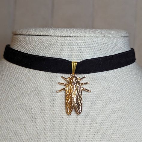 Gold Cicada Bug Beetle Charm Velvet Choker Necklace. Charms Are Approximately 22x27mm. Comes On A 12 Inch Velvet Choker With A Lobster Clasp And 2 Inch Extension Chain. Bug Necklace, Bug Beetle, Velvet Choker Necklaces, Charm Choker Necklace, Open Heart Necklace, Green Beaded Necklace, Spike Necklace, Agate Pendant Necklace, Necklace Charms