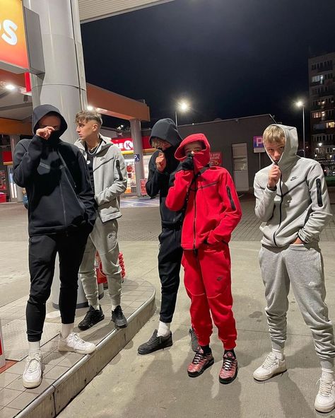 Tech Fleece on Instagram: “. Follow @niketechfleecedrip Follow @niketechfleecedrip Follow @niketechfleecedrip #nike #niketech #niketechfleece #niketechpack…” Uk Drip, Sportswear Outfits, Sweat Suits, Gang Gang, Track Suit Men, Sports Style, Nike Tech Fleece, Nike Tech, Tech Fleece