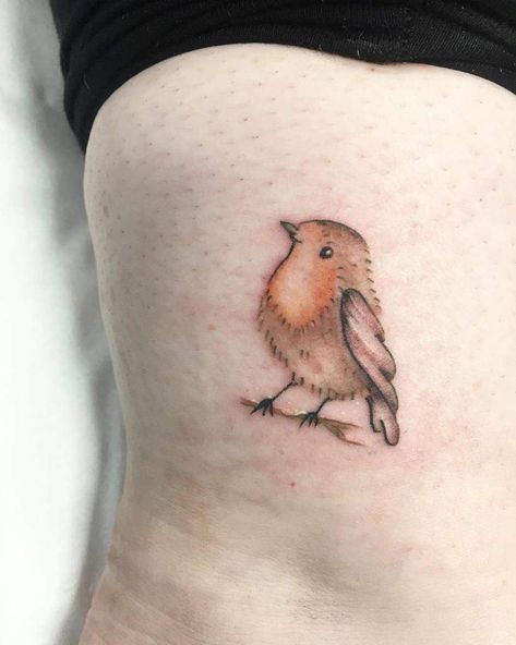 Small Robin Tattoo Mkirkuptattoo Robin Feather Tattoo, Robin Tattoo Memorial, Robin Tattoo Black And White, Small Robin Tattoo, Robin Tattoo Ideas, Robin Tattoo Design, Baby Bird Tattoo, Large Tattoo Ideas, Nan Tattoo