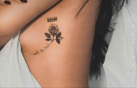 Cool Tattoos For Girls, Torso Tattoos, Rose Tattoos For Women, Ribcage Tattoo, Cute Tattoos For Women, Classy Tattoos, Dainty Tattoos, Tattoos For Daughters, Elegant Tattoos