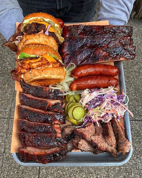 To the Foodies on Instagram: “BBQ Ribs or BBQ Burgers?👇| Double Tap if you love this😍 | Follow @tothefoodiess | 📸 Credit: @reddogsaloon” Bbq Platter, Soul Food Dinner, State Foods, Food Goals, Food Platters, Food Obsession, Pretty Food, Food Cravings, I Love Food