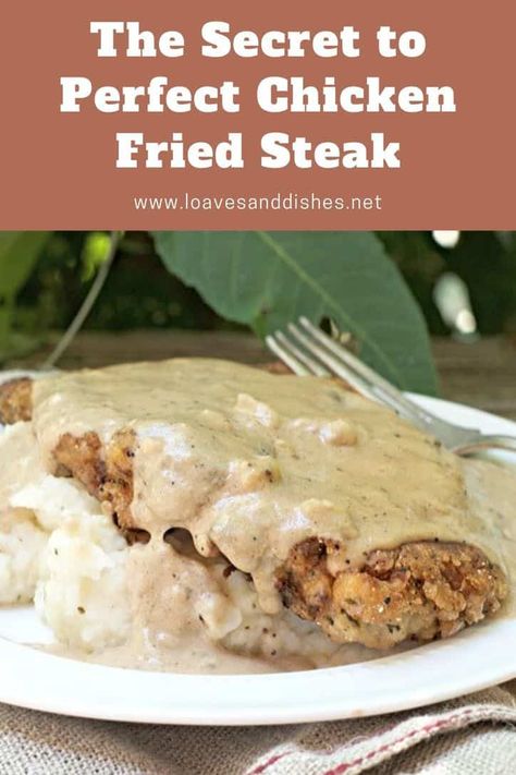 Texas Chicken Fried Steak, Texas Roadhouse Country Fried Chicken, Chicken Fried Steak Sandwich, Chicken Fried Steak Recipe Easy, Chicken Fried Steak Pioneer Woman, Fried Deer Steak, Texas Beans, Country Fried Steak And Gravy, Chicken Fried Pork Chops