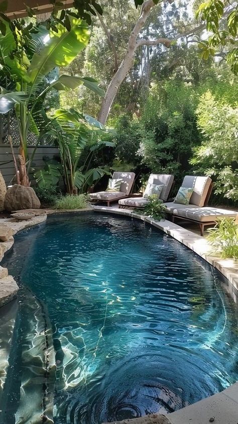 Piscine Aesthetic, Cozy Pool, Aesthetic Pool, Pool Aesthetic, Pool With A View, Diy Swimming Pool, Dream Life House, Piscina Natural, التصميم الخارجي للمنزل