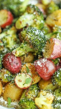 Garlic Parmesan Broccoli, Broccoli And Potatoes, Parmesan Broccoli, Foil Pack Meals, Foil Packet Meals, Think Food, Garlic Parmesan, Vegetable Sides, Veggie Dishes