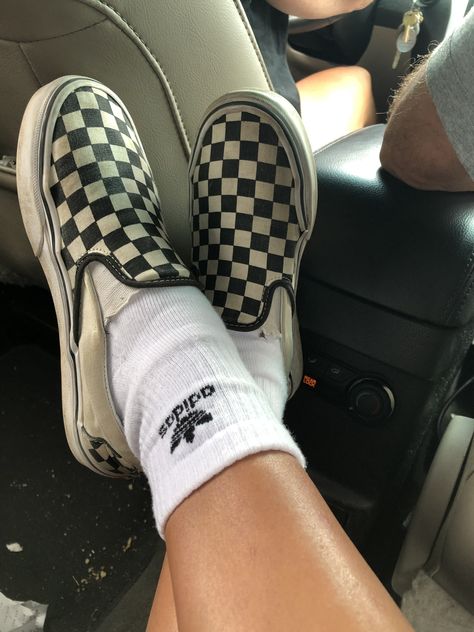 Checkerboard Shoes Outfit, Vans Slip On Outfit, Vans Checkerboard Outfit, Checkered Vans Outfit, Vans Shoes Outfit, Slip On Outfit, Casual Gym Outfit, Checkered Outfit, Vans Checkerboard Slip On