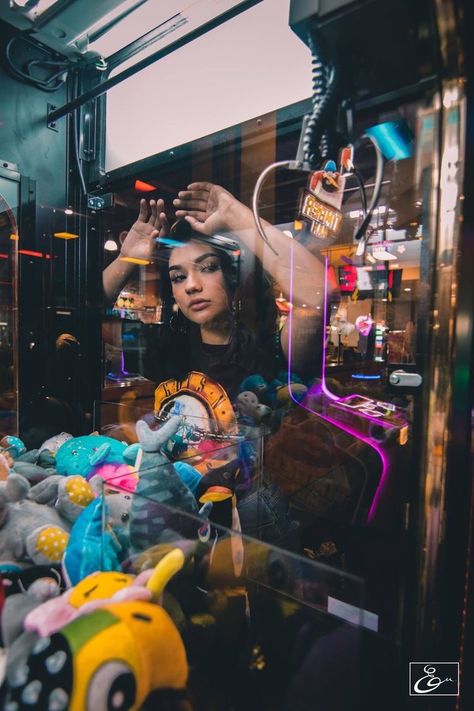 Arcade Photoshoot Ideas, Cool Photoshoot Ideas Creative Portrait Photography, Arcade Portraits, Arcade Photoshoot Aesthetic, Arcade Aesthetic Photoshoot, Photoshoot Arcade, Bowling Photography, Arcade Photography, Disabled Models