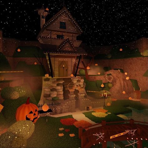 Bloxburg Halloween Haunted House, Halloween Bloxburg Houses Interior, Bloxburg House Ideas Exterior Halloween, Haunted House In Bloxburg, Haunted House Bloxburg Ideas, Fall Builds Bloxburg, Bloxburg Haunted House Layout, Bloxburg Haunted House Ideas, Bloxburg Halloween Town