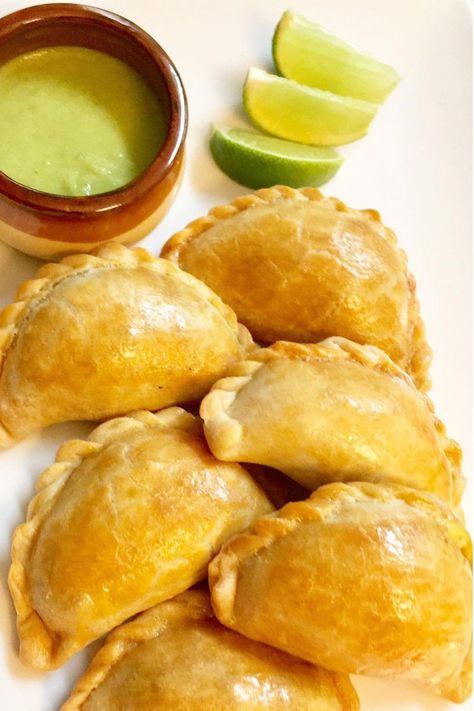 Best Peruvian Recipes, Peruvian Finger Food, Vegetarian Peruvian Recipes, Peruvian Desserts Easy, Peruvian Breakfast Recipes, Peruvian Desserts Recipes, Peruvian Empanadas Recipe, Peruvian Bread, Peruvian Snacks