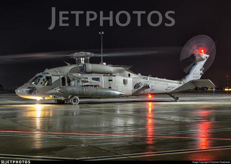 13-20588. Sikorsky UH-60M Blackhawk. JetPhotos.com is the biggest database of aviation photographs with over 5 million screened photos online! Navy Special Forces, Black Hawk Helicopter, Flying Vehicles, Grey Car, 2160x3840 Wallpaper, Tactical Gear Loadout, Military Support, Black Hawk, Military Helicopter